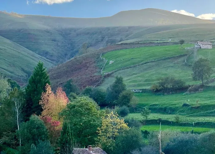 El Molino De Leyte - Charming Riverside In Carmona, Cantabria Hébergement de vacances *